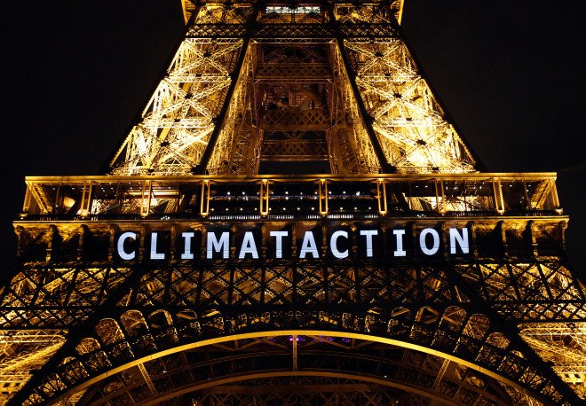 COP21 Wieża Eiffla 2