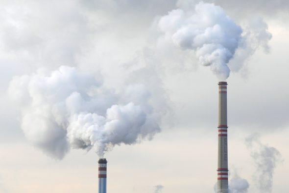 Zanieczyszczenia, emisje, dym