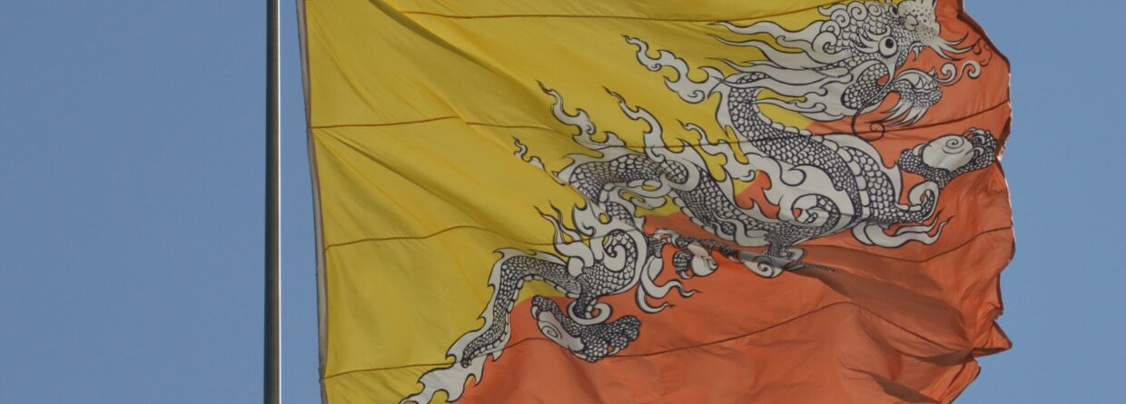 Flaga Bhutanu. Źródło: Wikicommons