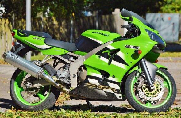 Motocykl Kawasaki Zx6R. Źródło Pixabay