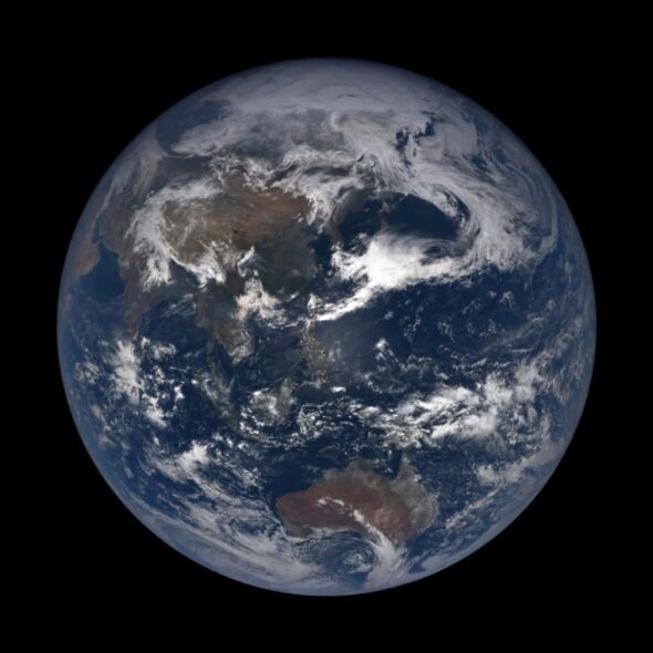 Ziemia. Źródło Wikicommons