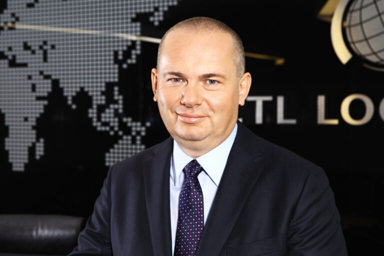 Bieczek: Wspieramy wyprawę Andrzeja Bargiela