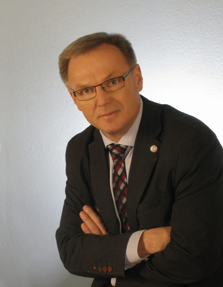 Latawiec: Kontrakty drogowe muszą być efektywne