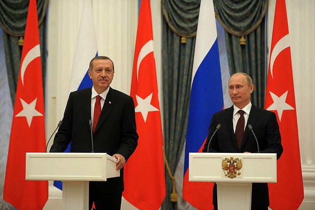 Recep Tayyip Erdogan (L) i Władimir Putin (P). Fot: Kremlin.ru