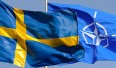 Flagi Szwecji i NATO. Fot. Wikimedia Commons