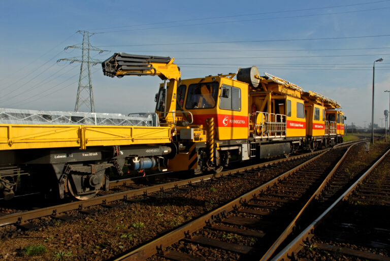 Orzech: PKP Energetyka wyda 300 mln złotych na inwestycje. Czeka na ustawę o elektromobilności