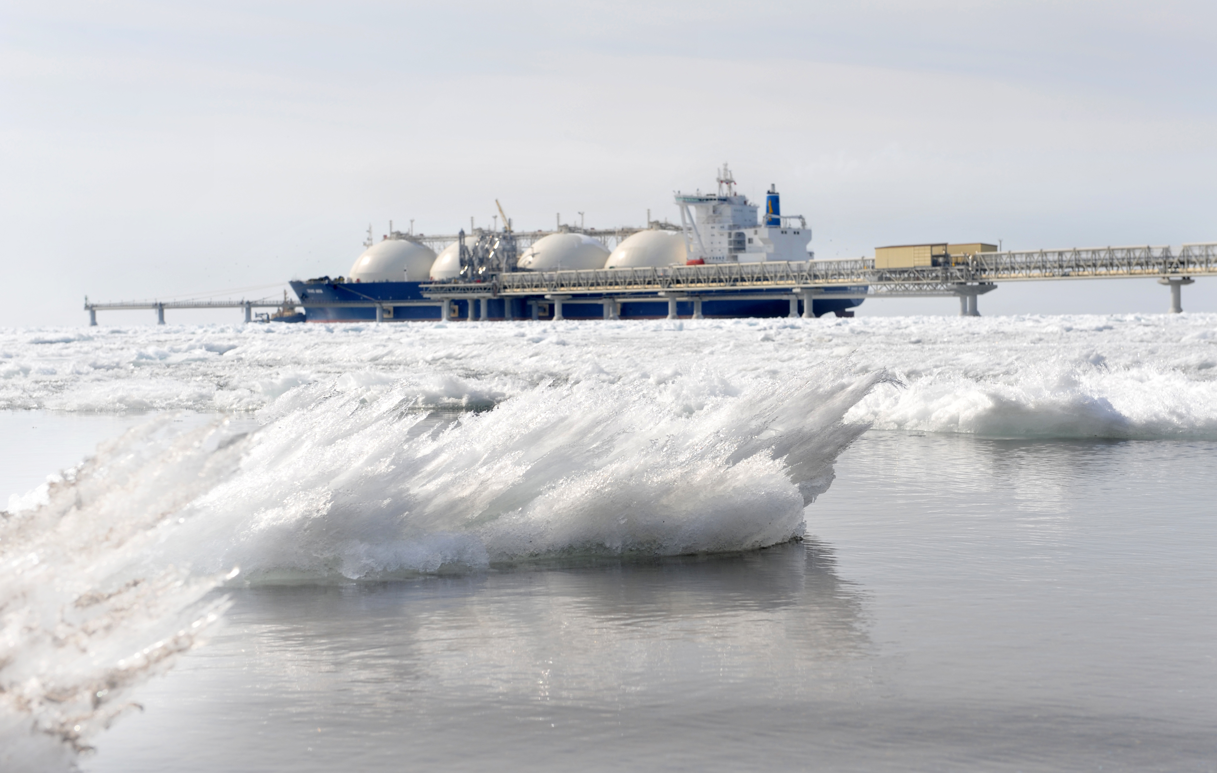 Gazowiec w Arktyce. Fot. Shell