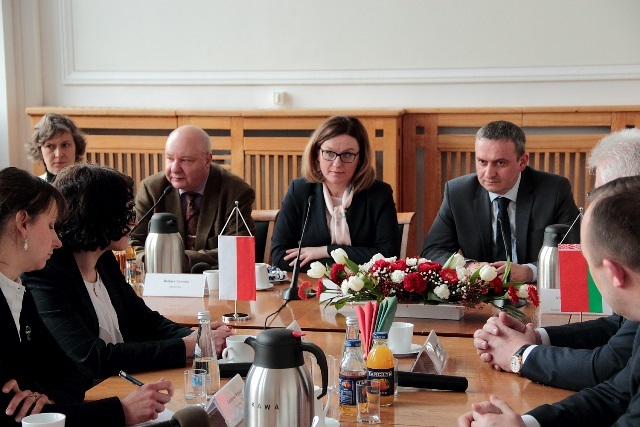 Fot. MIB. Wiceminister Justyna Skrzydło podczas wizyty delegacji białoruskiego ministerstwa transportu