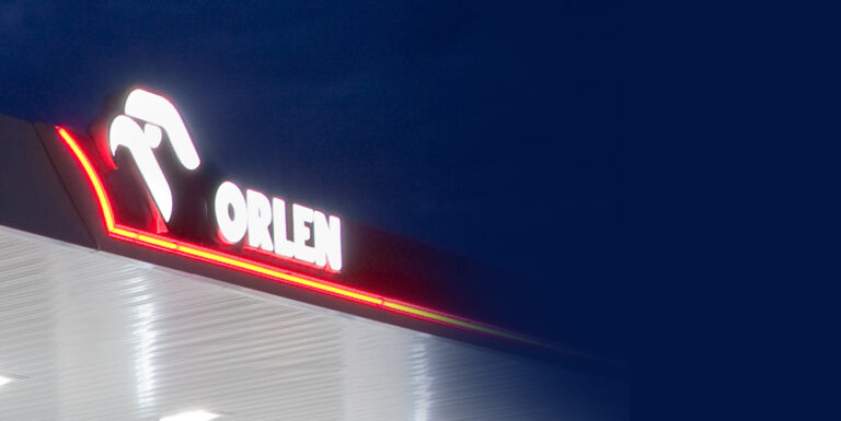 Orlen: rok sprzedaży małego LNG