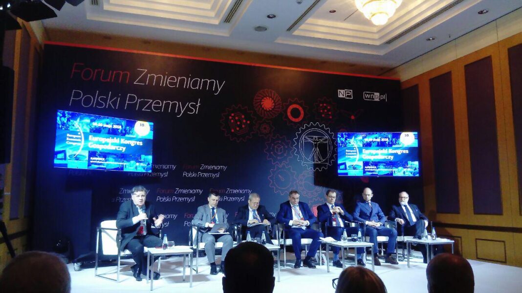 W Warszawie odbyło się „Forum Zmieniamy Polski Przemysł”. Panel „Energetyka. Rynek mocy w Polsce. Zależności, prognozy, wyzwania” Fot. BiznesAlert.pl