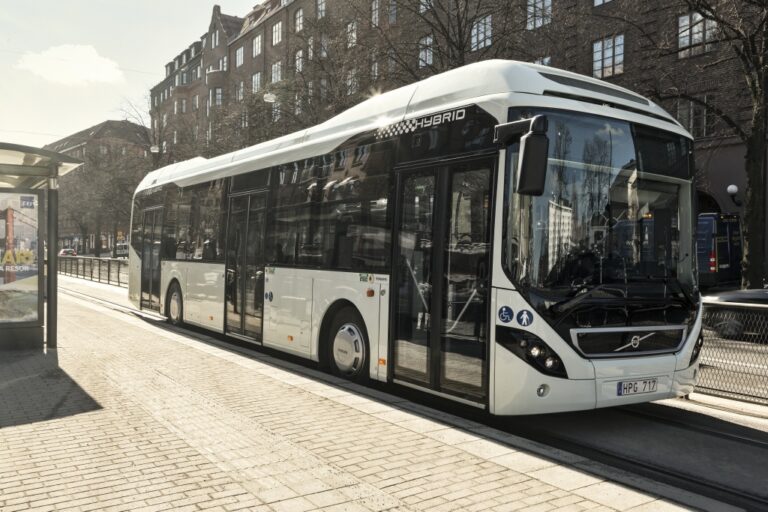 Rzędowska: Bezemisyjny transport przyjedzie trochę później