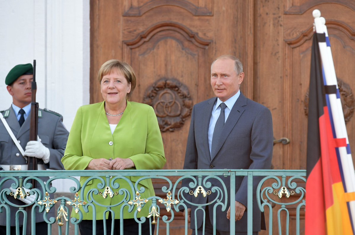 Angela Merkel (L) i Władimir Putin (P) / fot. Kancelaria Prezydenta Federacji Rosyjskiej