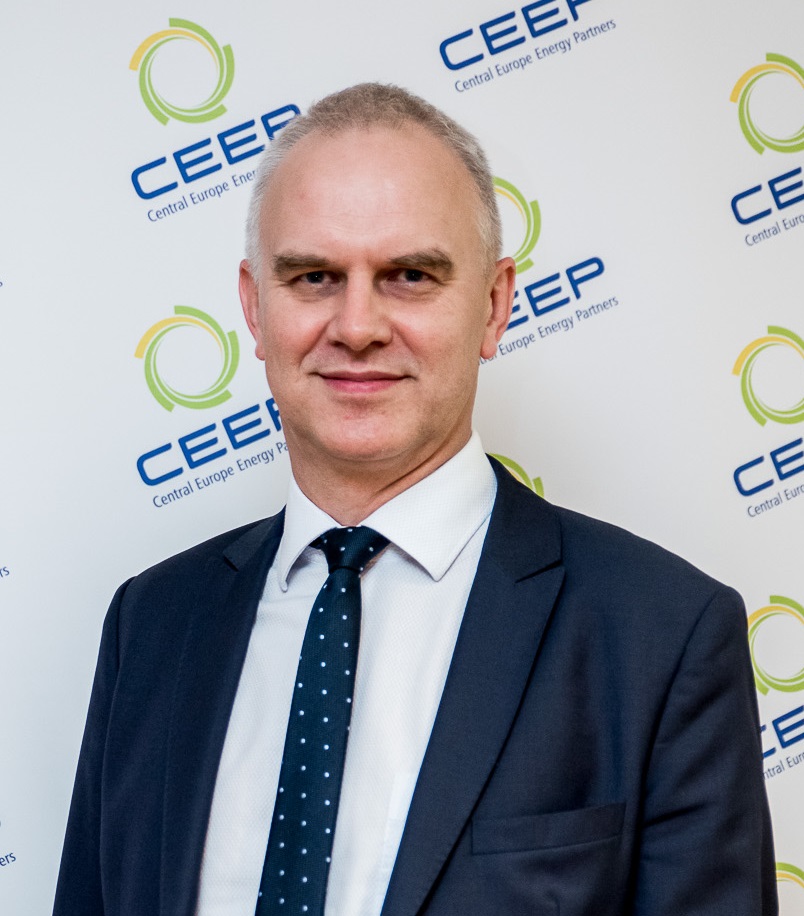 Prof. Leszek Jesień jest przewodniczącym Rady Dyrektorów Central Europe Energy Partners (CEEP) oraz Dyrektorem Deprtamentu Współpracy Międzynarodowej PSE.