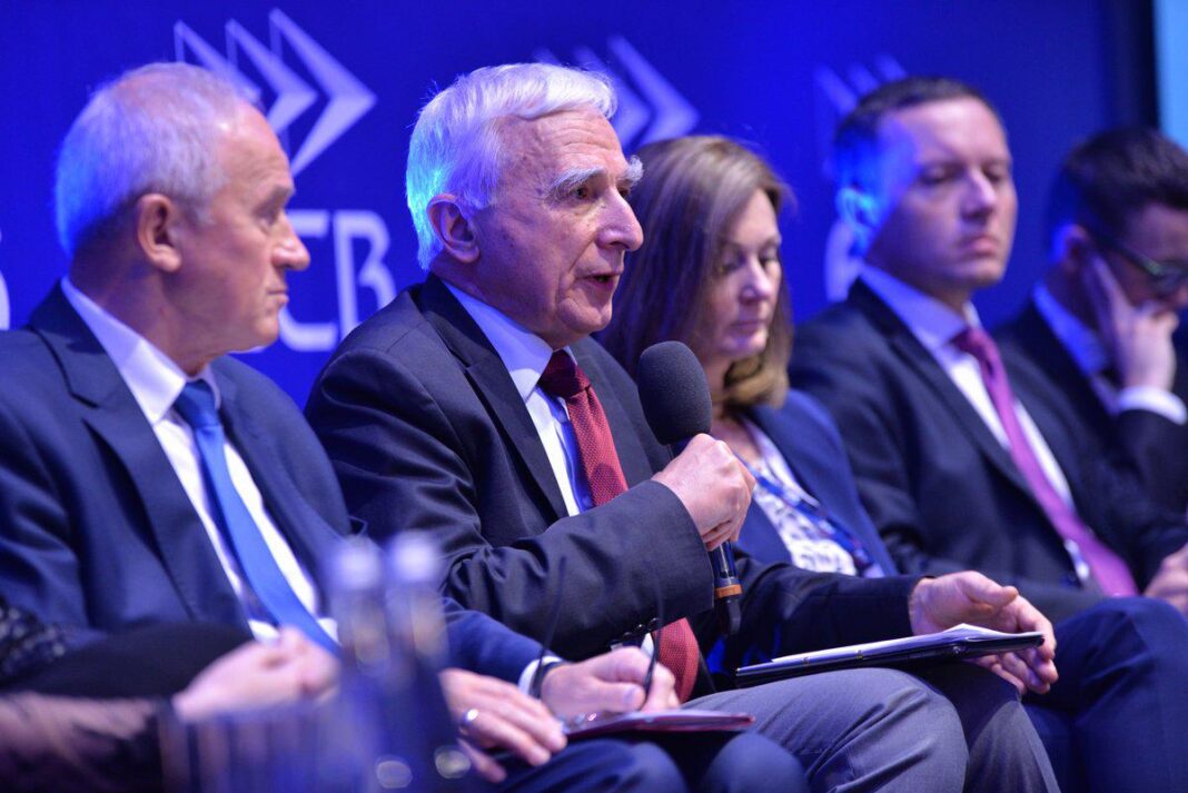 Minister Piotr Naimski na konferencji OSG2018. Fot. Mariusz Kozłowski/Gaz-System