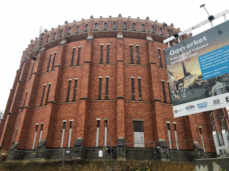 Budynek dawnej gazowni. W przyszłości budynek opery. Fot. BiznesAlert.pl
