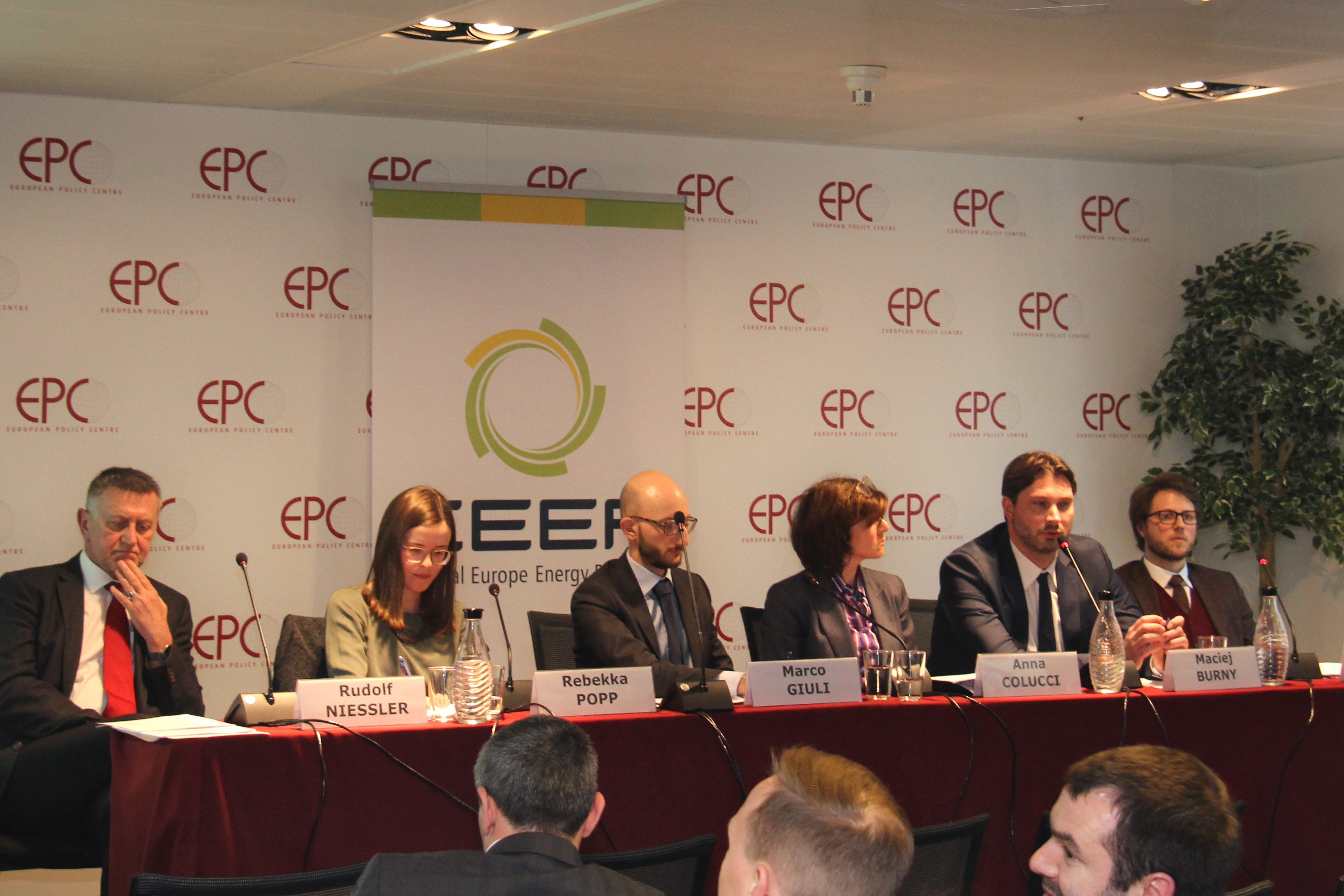 Panel o transformacji energetycznej. Źródło: CEEP