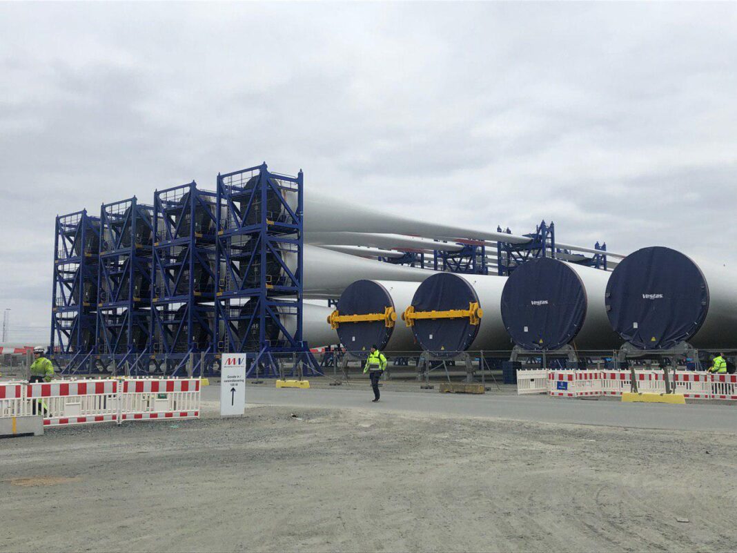 Fabryka/Port Esbjerg firmy MHI Vestas. Morskie farmy wiatrowe Fot.: BiznesAlert.pl/Bartłomiej Sawicki