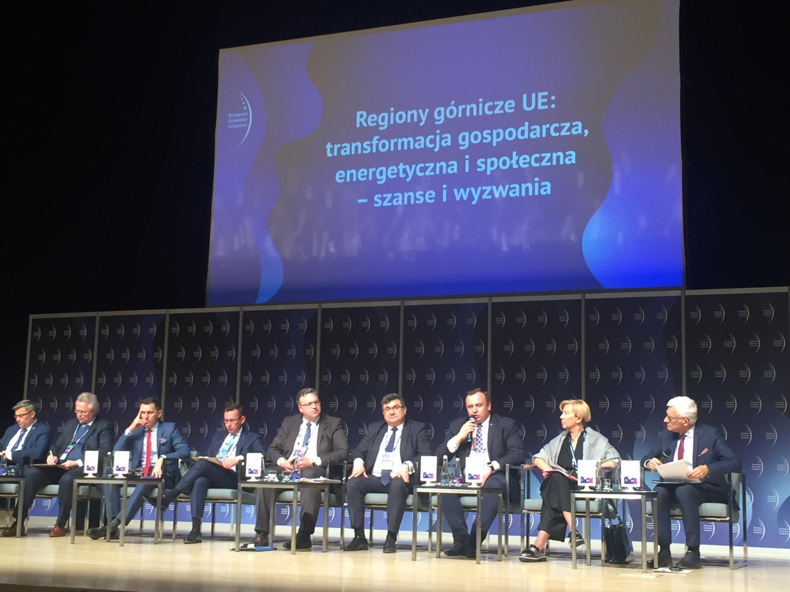 Panel "Regiony górnicze UE: transformacja gospodarcza, energetyczna i społeczna – szanse i wyzwania" podczas EKG 2019 fot. BiznesAlert.pl