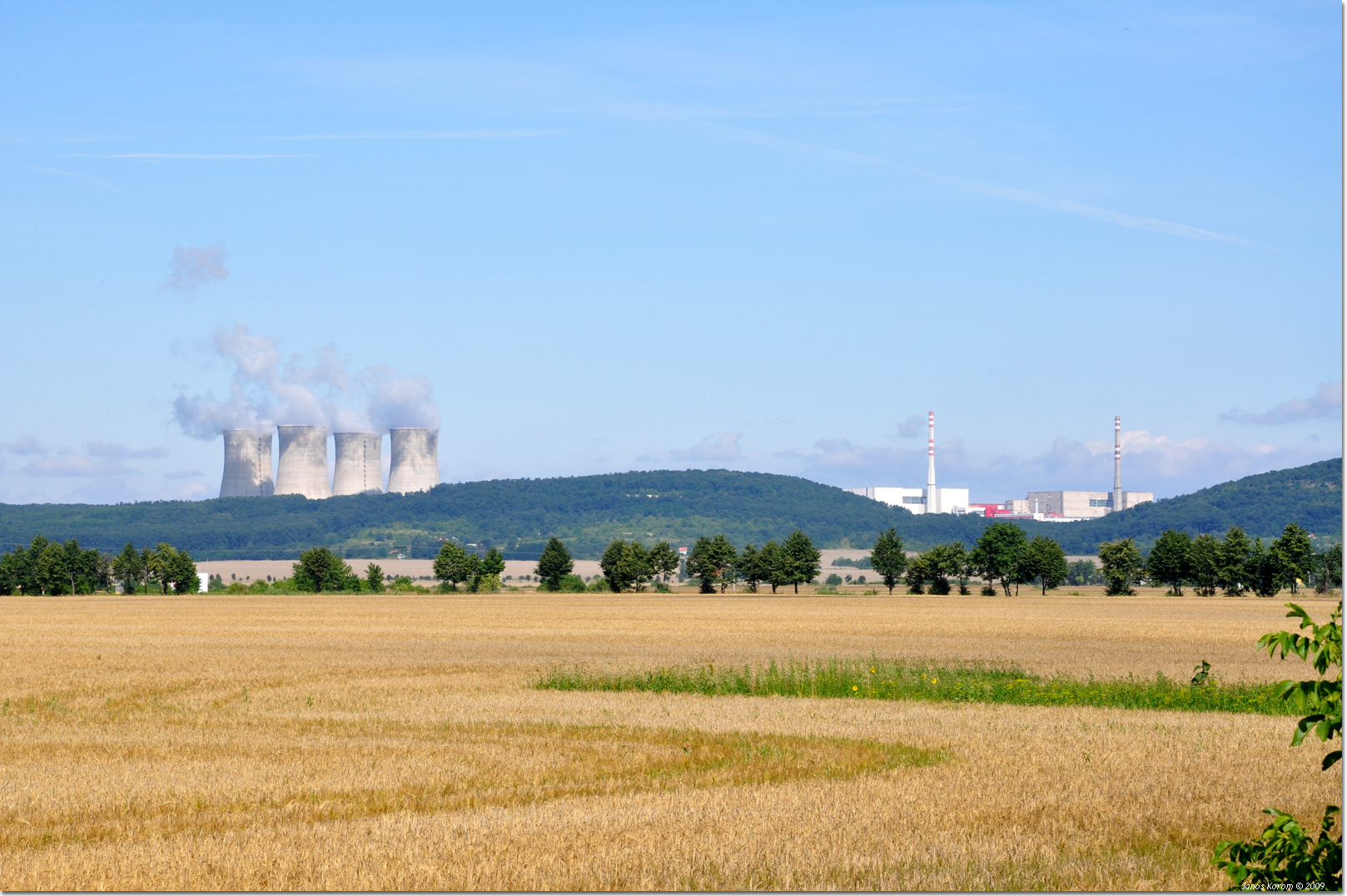 Elektrownia Mochovce na Słowacji. Źródło: Wikipedia