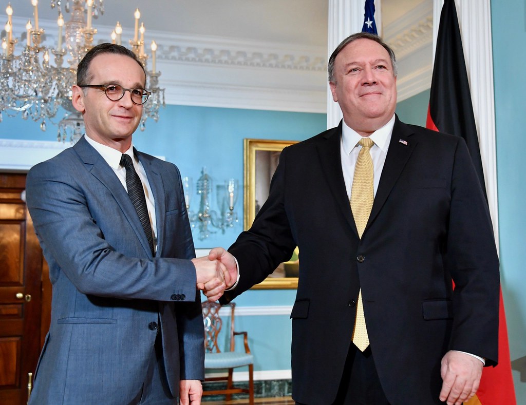 Spotkanie sekretarza stanu USA Mike'a Pompeo z niemieckim ministrem spraw zagranicznych Haiko Maasem w Berlinie. Źródło: Flickr