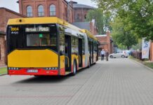 Podpisanie umowy między PGNiG Obrót Detaliczny a Arriva Bus Transport Polska fot. Wojciech Jakóbik/BiznesAlert.pl