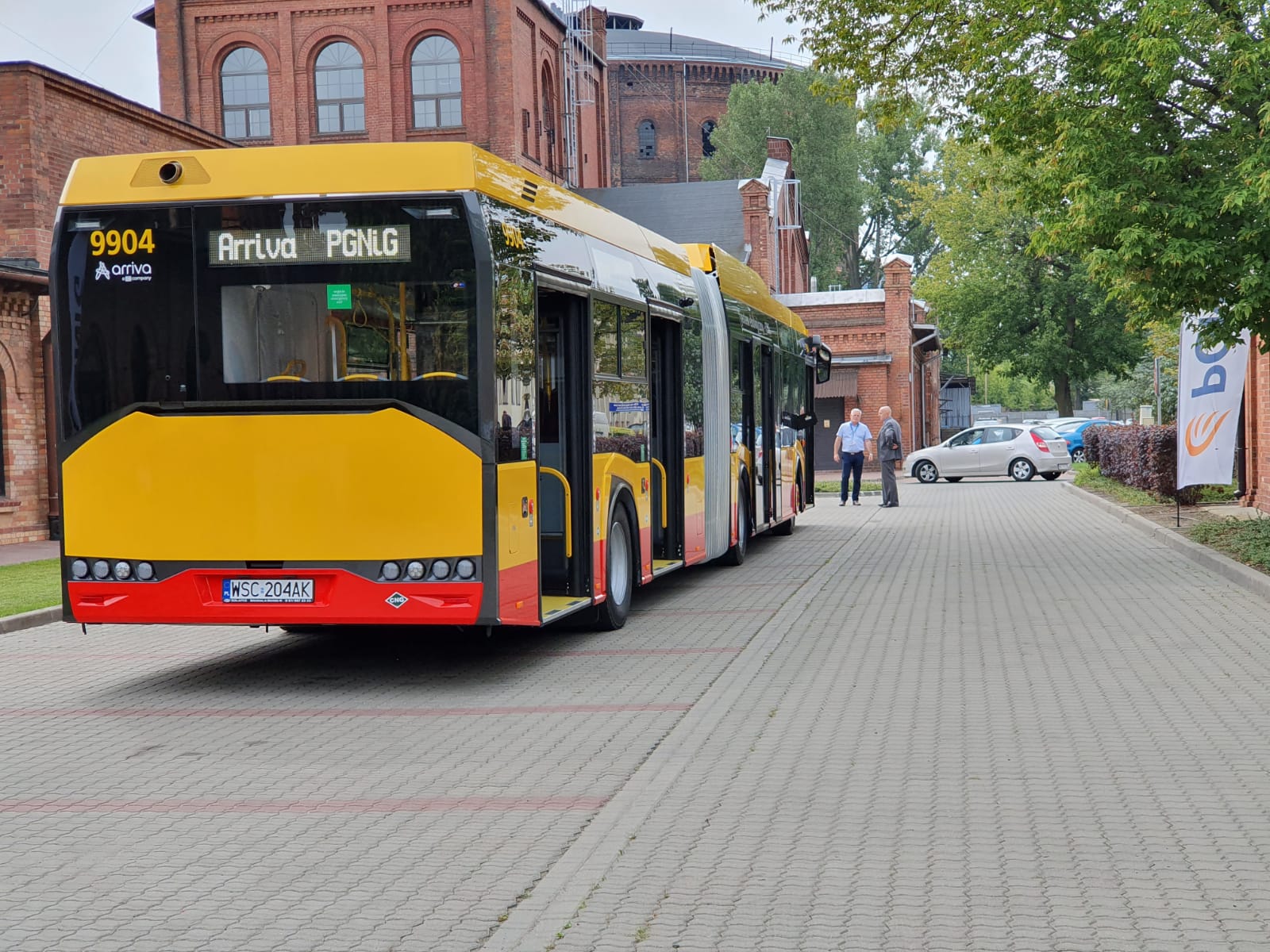 Podpisanie umowy między PGNiG Obrót Detaliczny a Arriva Bus Transport Polska fot. Wojciech Jakóbik/BiznesAlert.pl