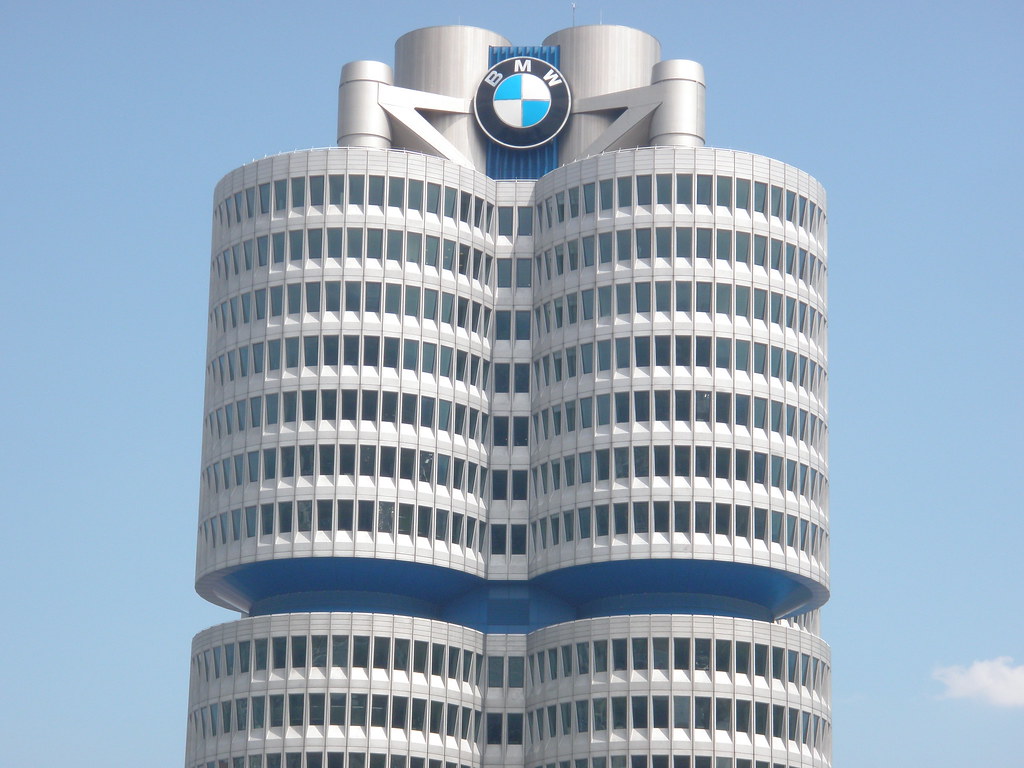 Siedziba BMW w Monachium. Źródło: Flickr