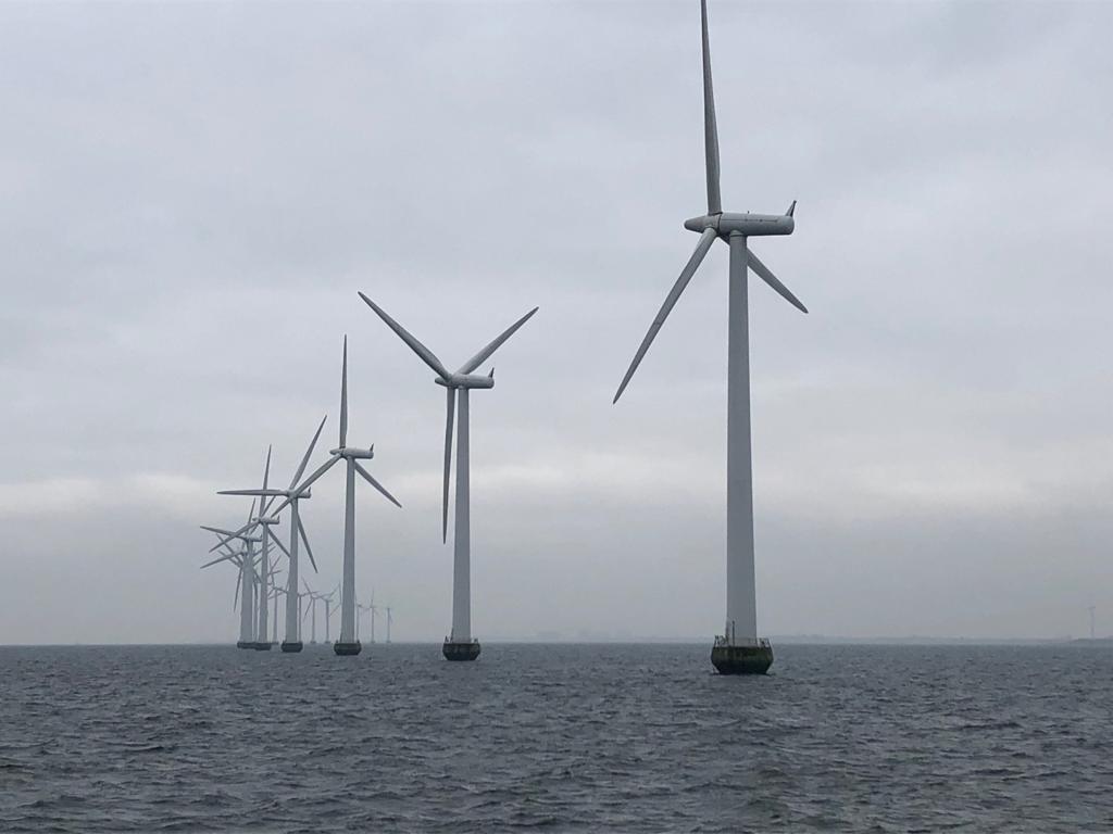 Morska farma wiatrowa Middelgrunden w pobliżu Kopenhagi. Fot. Bartłomiej Sawicki/BiznesAlert.pl