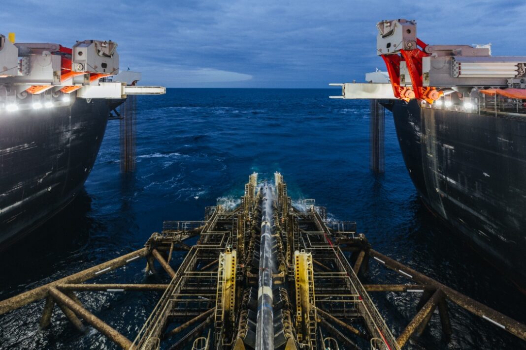 Pioneering Spirit na budowie Turkish Stream. Fot. Gazprom