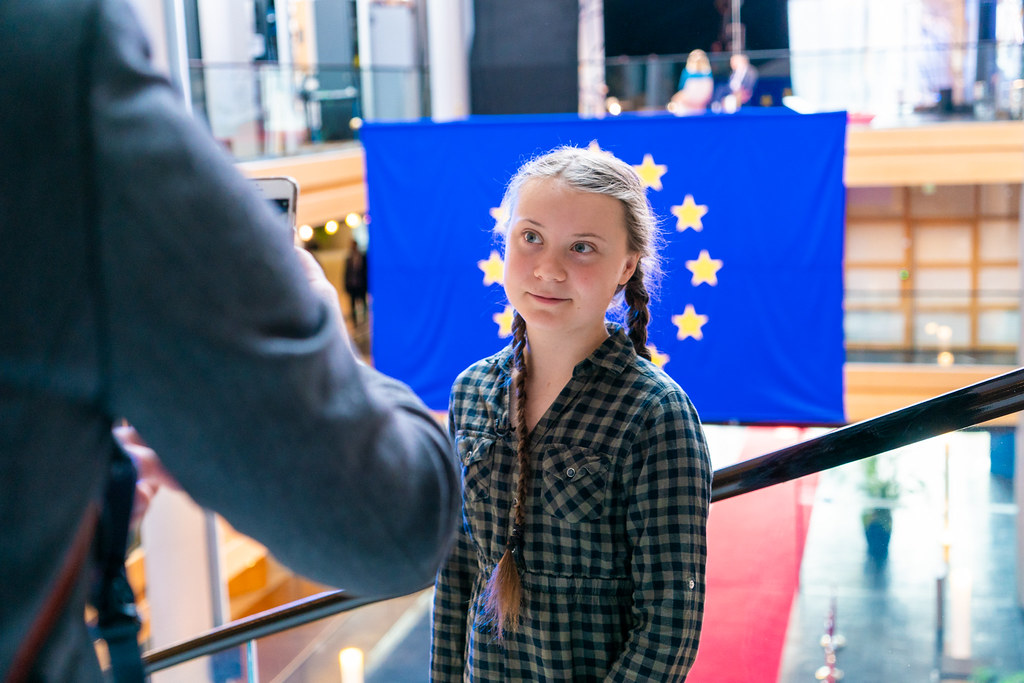 Greta Thunberg w Parlamencie Europejskim. Źródło Flickr