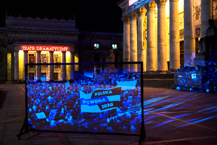 Marsz Hologramów w Warszawie. Źródło: Greenpeace/MSK