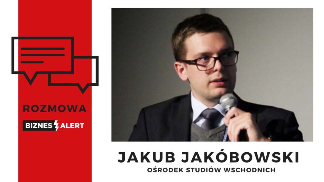 Jakub Jakóbowski. Grafika: BiznesAlert.pl