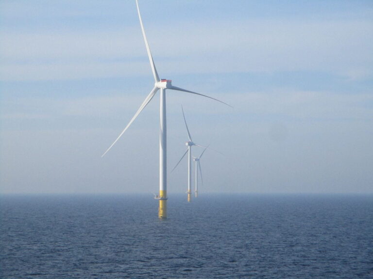 Ørsted prognozuje stabilny wzrost zysków w 2025 roku dzięki rozwojowi energetyki wiatrowej
