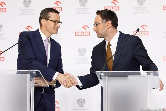 Premier Mateusz Morawiecki i prezes PKN Orlen Daniel Obajtek. Fot. KPRM