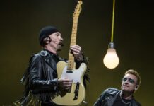 The Edge i Bono na koncercie U2. Źródło Wikicommons