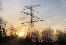 Linie wysokiego napięcia 110 Kv. Kraków - Mistrzejowice. Fot. Bartłomiej Sawicki/BiznesAlert.pl