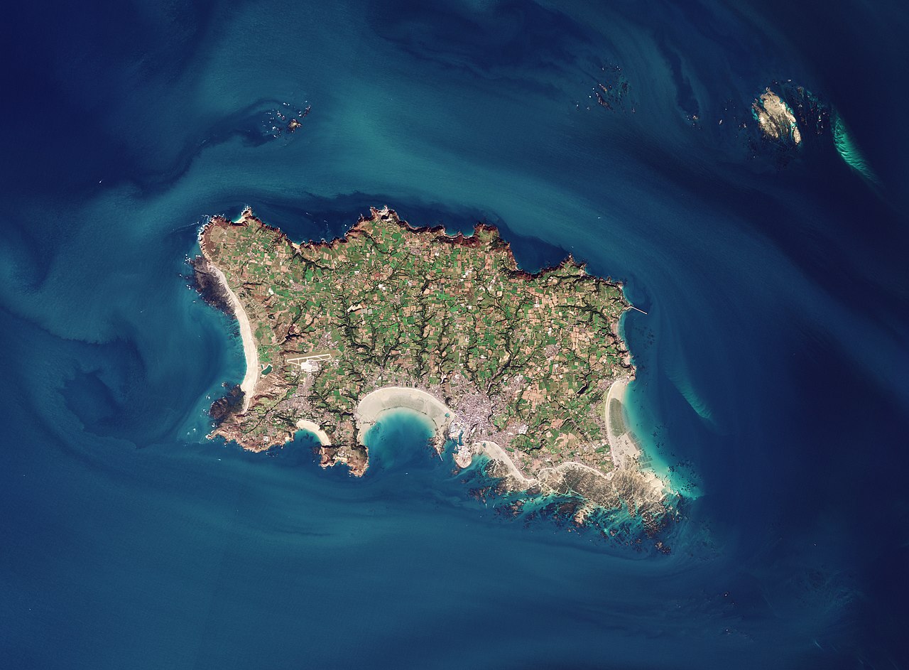 Wyspa Jersey widziana z kosmosu. Źródło Europejska Agencja Kosmiczna