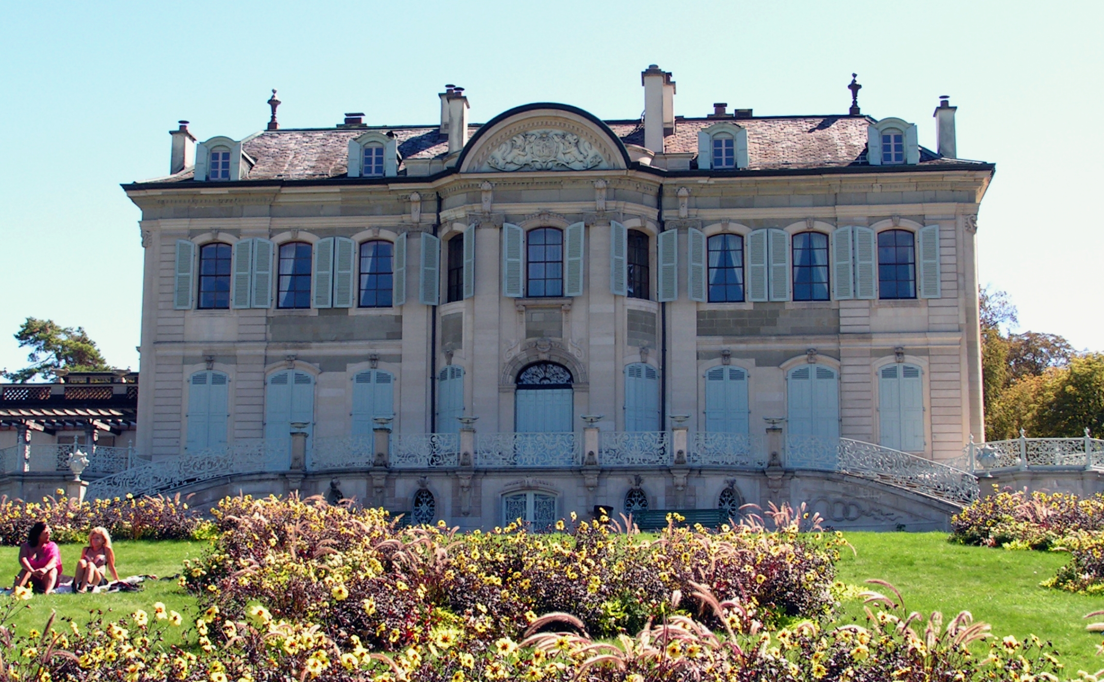 Villa la Grange nad jeziorem Genewa. To w niej odbył się szczyt Biden-Putin. Fot. Wikimedia Commons