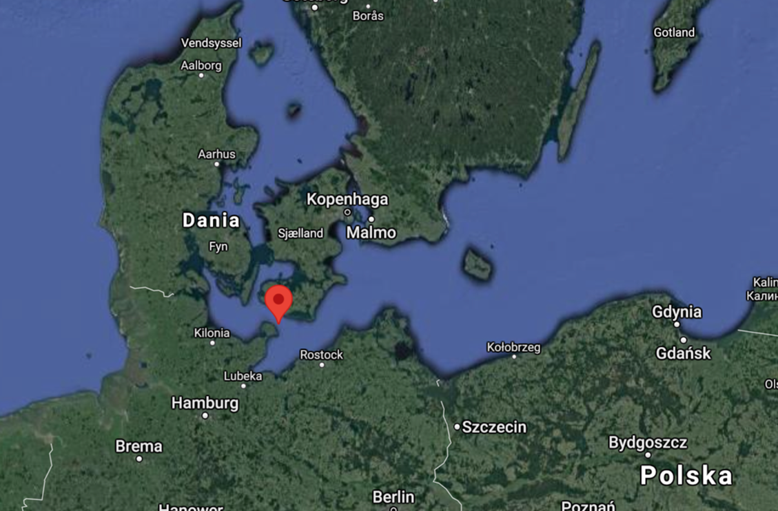 Przybliżona lokalizacja okrętów IRIS Makran i Sahand w dn. 22 lipca br., które wezmą udział w paradzie w Petersburgu w dn. 25 lipca br.  Źródło: Google Maps, MarineTraffic