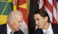 Joe Biden (L) i Amos Hochstein (P). Fot. Getty Images