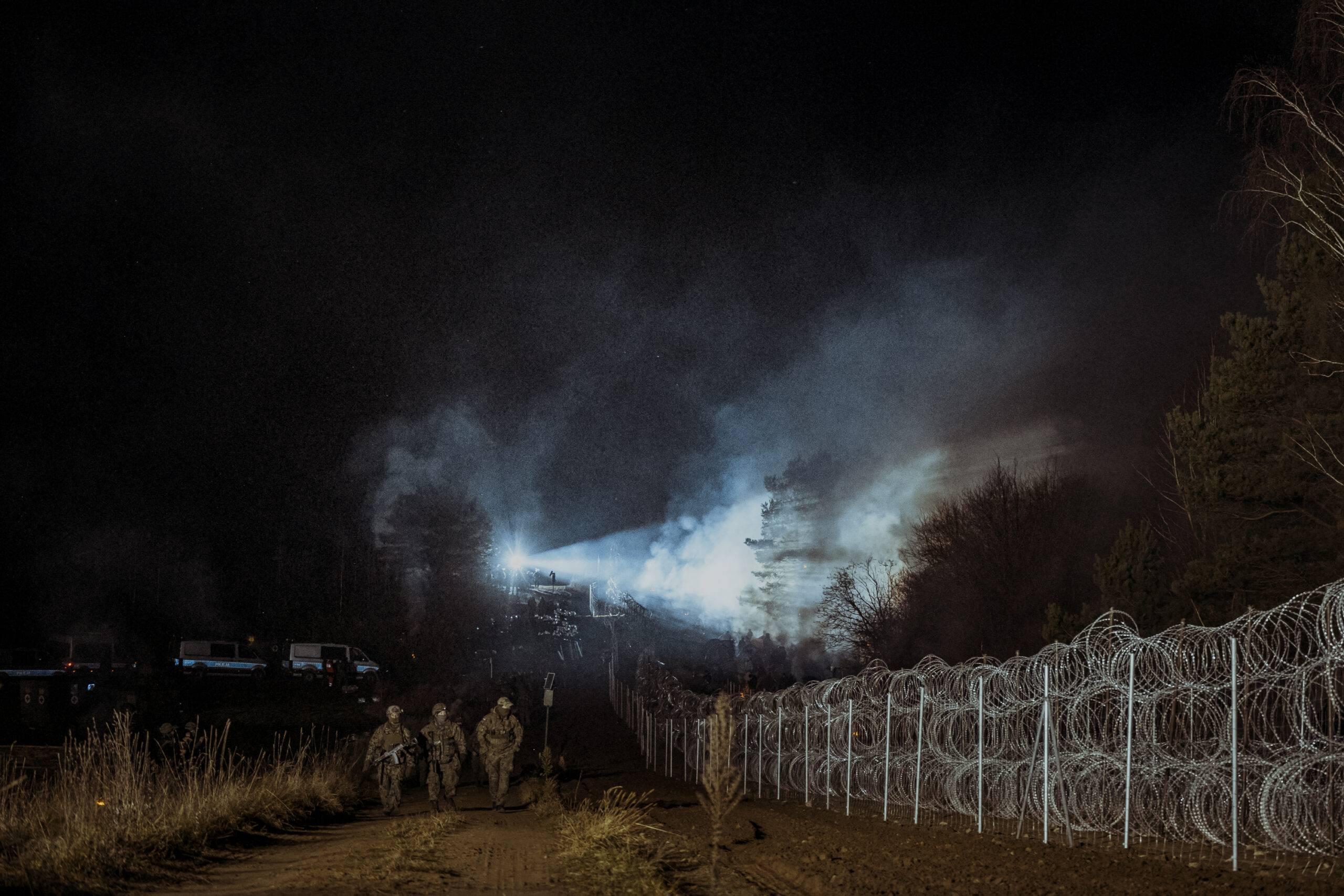 Przejście graniczne Kuźnica. Kryzys migracyjny przy pasie granicznym między Polską a Białorusią. Fot. Bartek Syta.