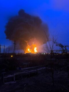 Baza paliw w Biełgorodzie płonie. Fot. Twitter.