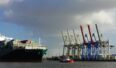 Port w Hamburgu. Źródło: freepik
