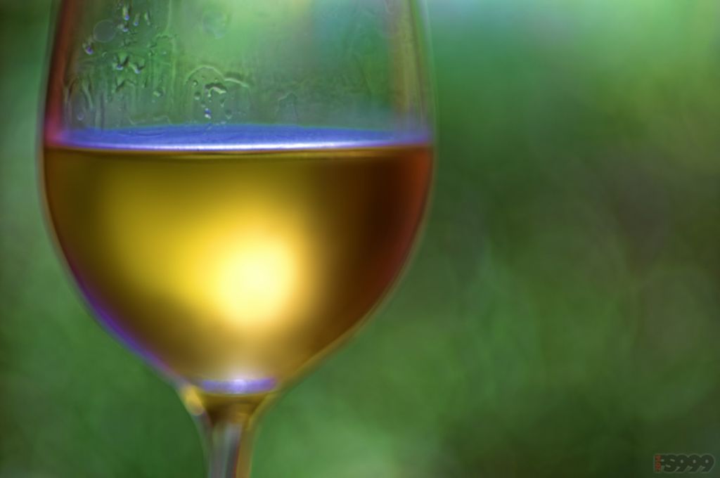 Białe wino. Źródło: Flickr