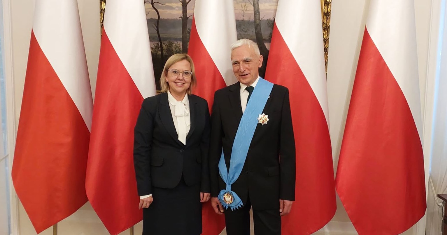 Anna Moskwa i Piotr Naimski z Orderem Orła Białego. Fot. Ministerstwo klimatu i środowiska.