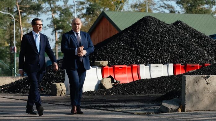 Mateusz Morawiecki i Jacek Sasin. Fot. Kancelaria Premiera.