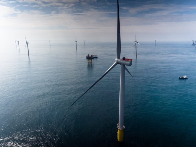Equinor obniża cele w zakresie energii odnawialnej z powodu trudności rynkowych