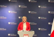 Minister klimatu i środowiska Anna Moskwa na konferencji prasowej. Fot. Jędrzej Stachura