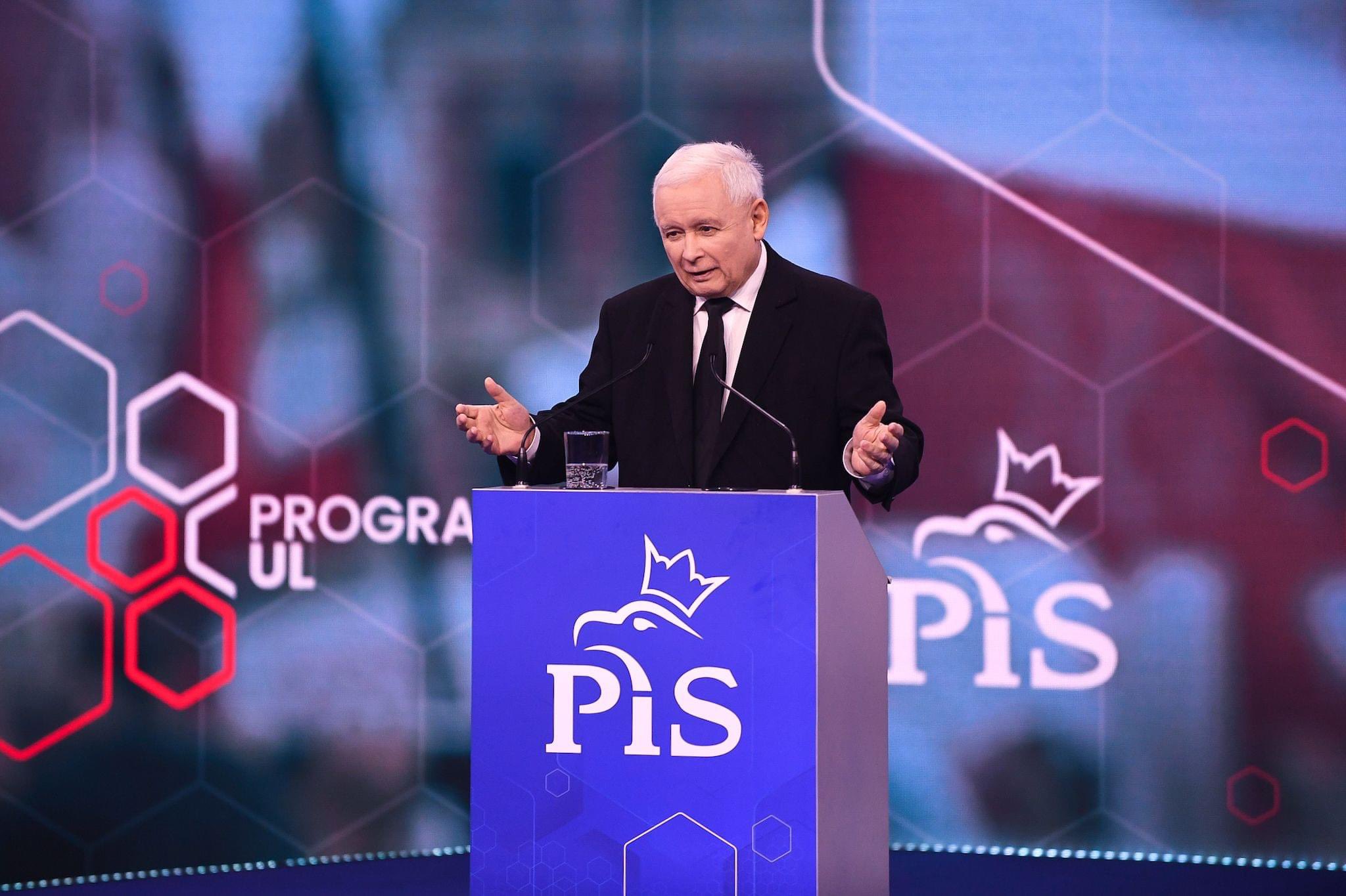 Jarosław Kaczyński na konwencji programowej jego partii. Fot. Prawo i Sprawiedliwość.