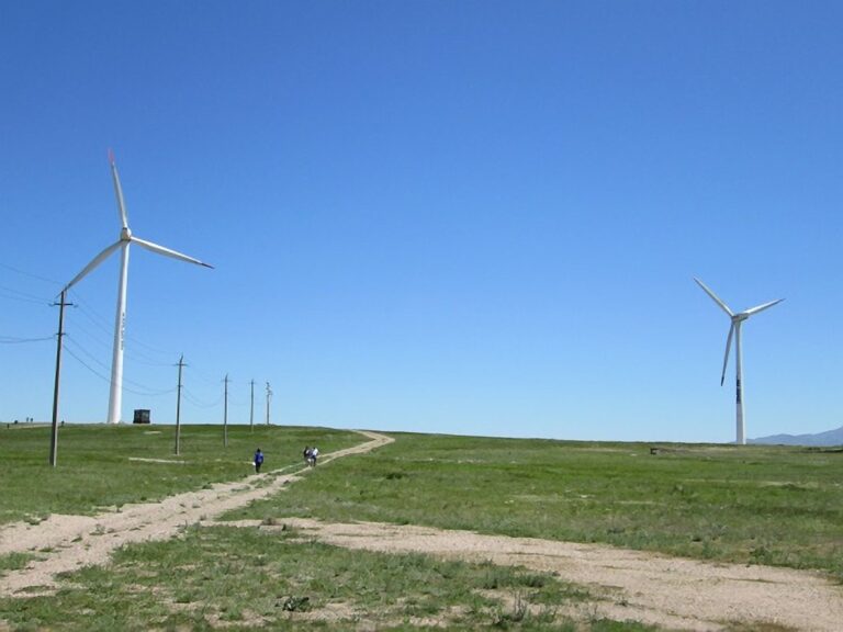 Eksperci wzywają Międzynarodową Agencję Energetyczną do zmiany priorytetów w polityce energetycznej